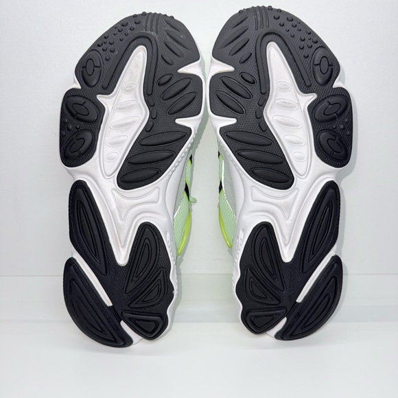 ADIDAS OZWEEGO/GLOW GREEN - Picture 6 of 9